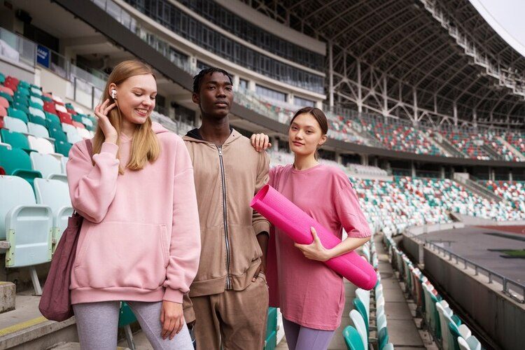 personas en estadio